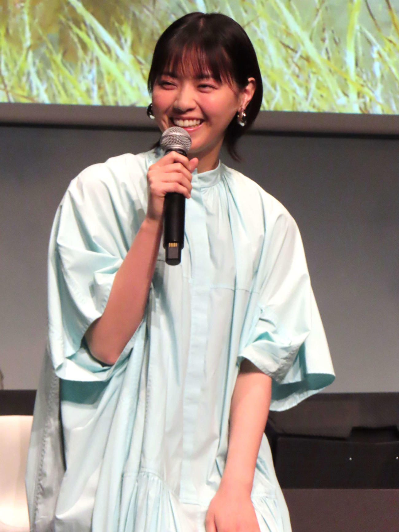 西野七瀬「お仕事なんです…。でも26日の夜にはもうインストールした