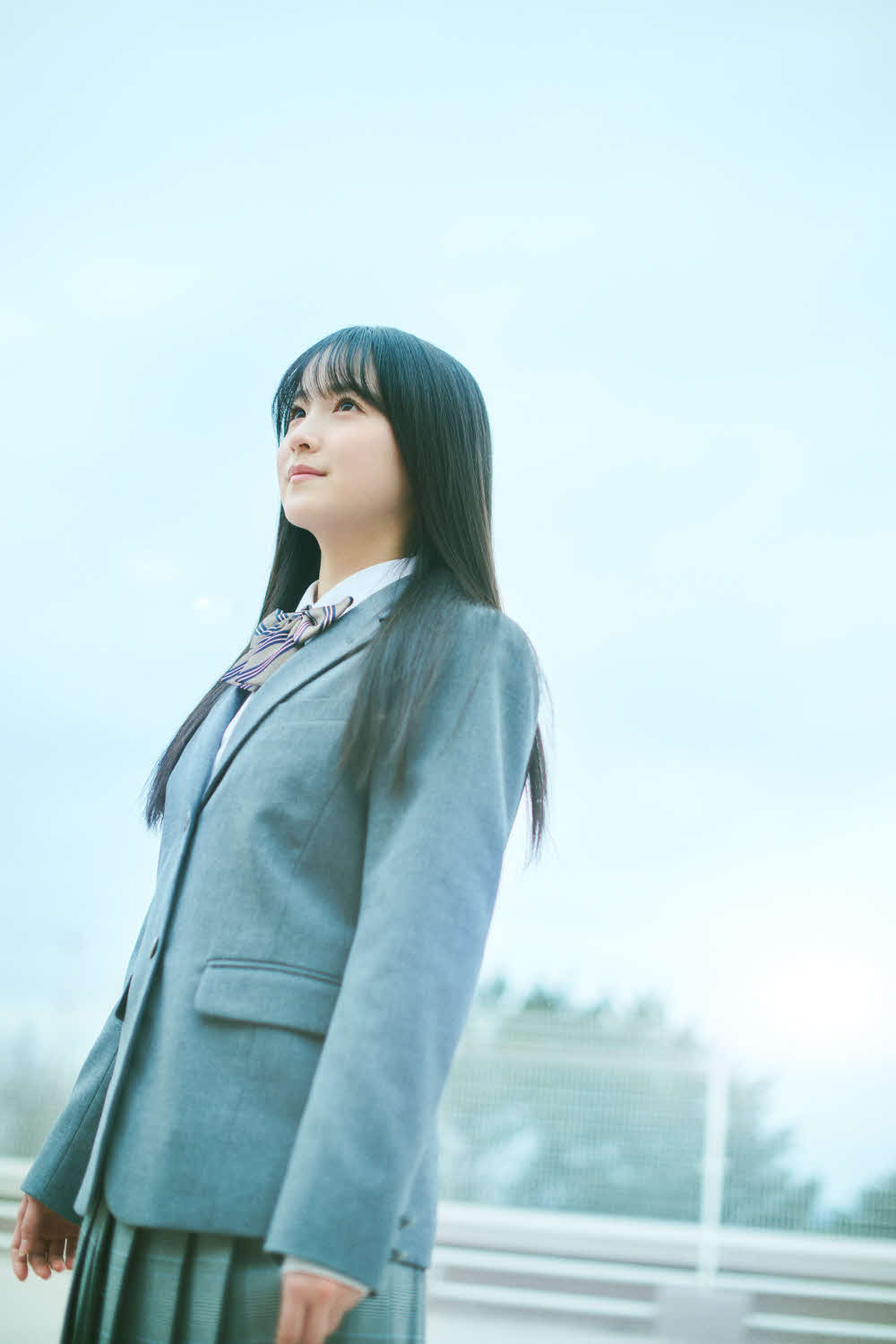 乃木坂46に新加入した6期生の鈴木佑捺