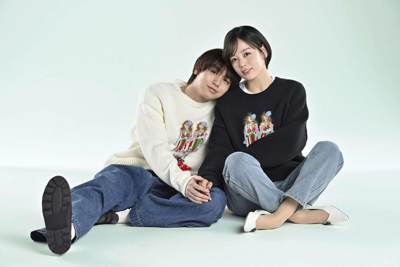 カンテレ・フジテレビ系「パラレル夫婦　死んだ“僕と妻”の真実」でダブル主演を務める伊野尾慧、伊原六花（C）カンテレ