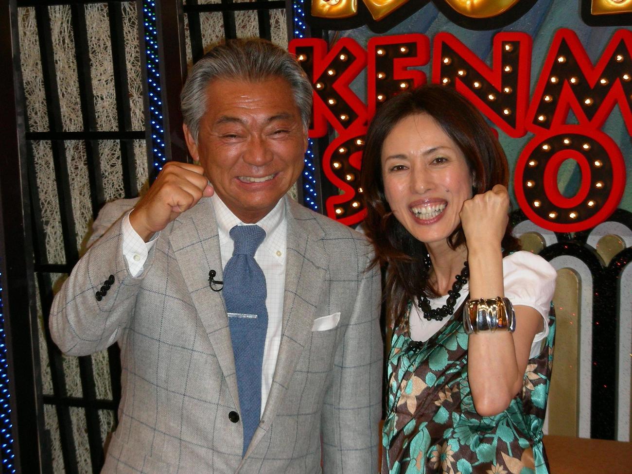 新番組「秘密のケンミンSHOW」の初収録で意気込みを語るみのもんたさんと久本雅美（2007年9月撮影）