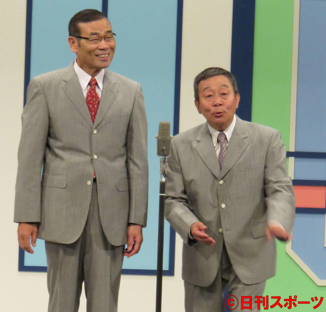 オール阪神（右）巨人（2015年7月24日撮影）