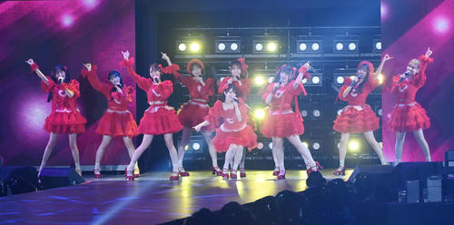KANSAI COLLECTIONS/Sに出演した=LOVE(撮影・前岡正明)