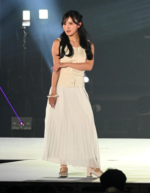 KANSAI COLLECTIONS/Sに出演した臼井麗香(撮影・前岡正明)