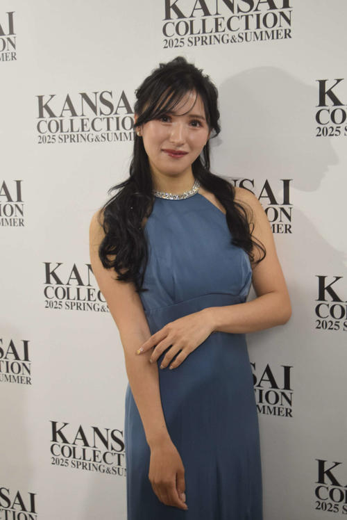 「カンサイコレクション 2024A/W」に出演した臼井麗香(撮影・阪口孝志)
