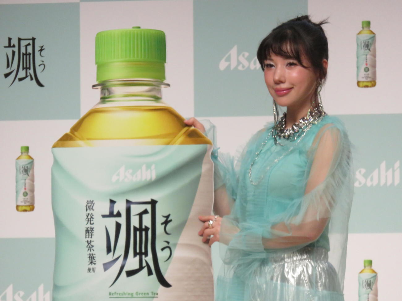 「アサヒ　颯」新CM発表会に登壇した仲里依紗