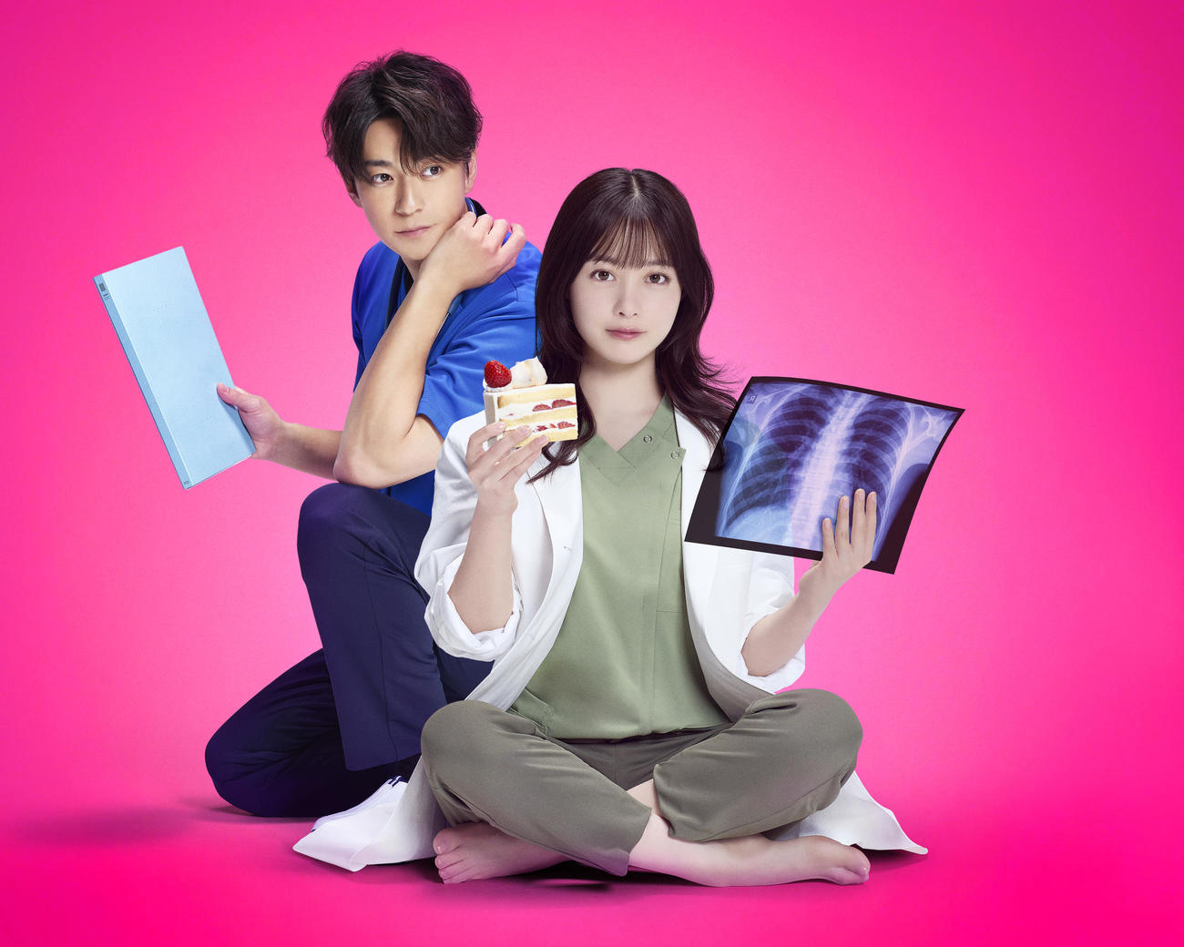 テレビ朝日「天久鷹央の推理カルテ」で同局連ドラ初主演となる橋本環奈（右）と三浦翔平