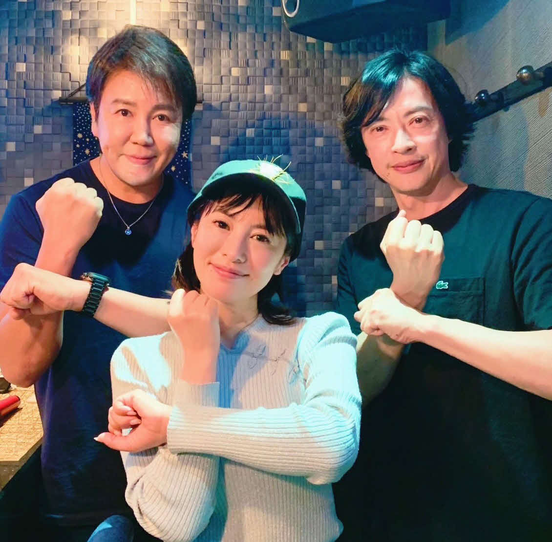 左からオーレッドの宍戸勝（現・宍戸マサル）、オーピンクの珠緒（現・さとう珠緒）、オーブルーの合田雅吏