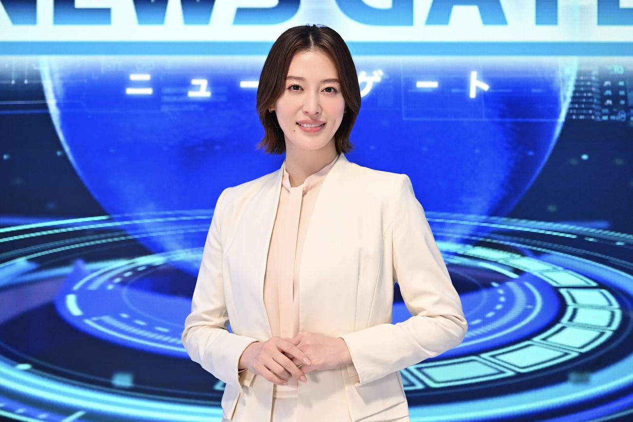 4月スタートのTBS日曜劇場「キャスター」に、小池奈美役で出演することが決まった月城かなと