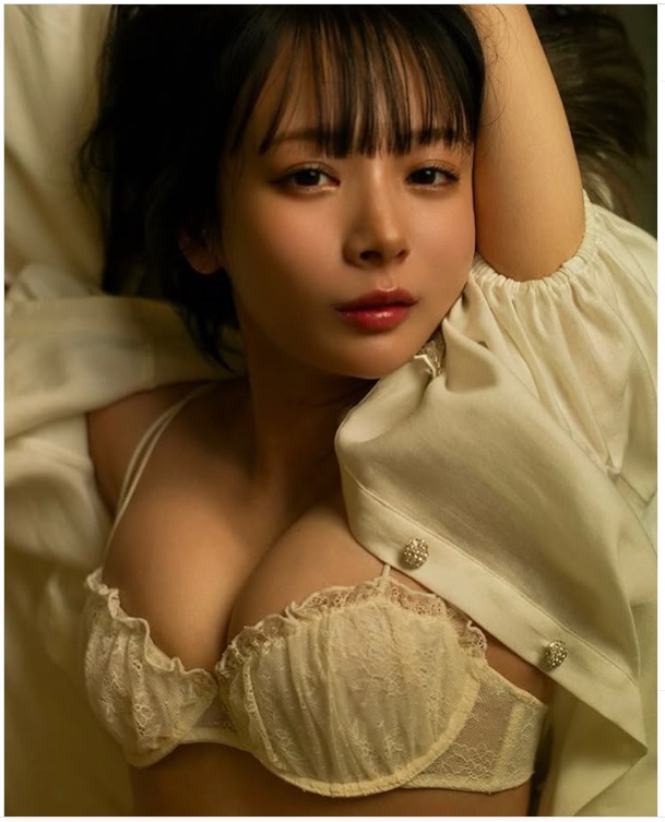 岡田紗佳のインスタグラムから