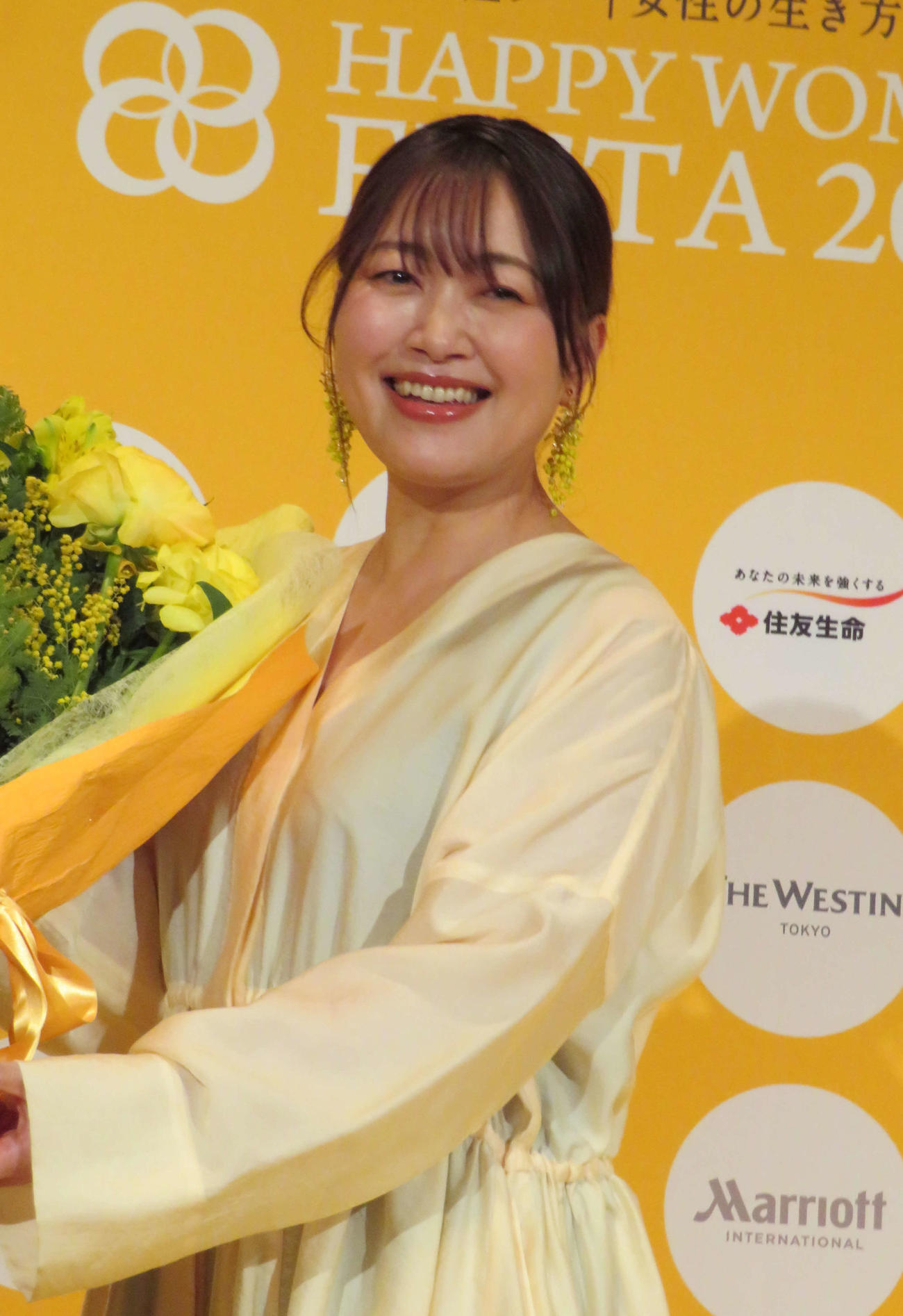 「国際女性デー表彰式／HAPPY WOMAN AWARD 2025 for SDGs」のHAPPY WOMAN賞個人部門で表彰された坂本美雨