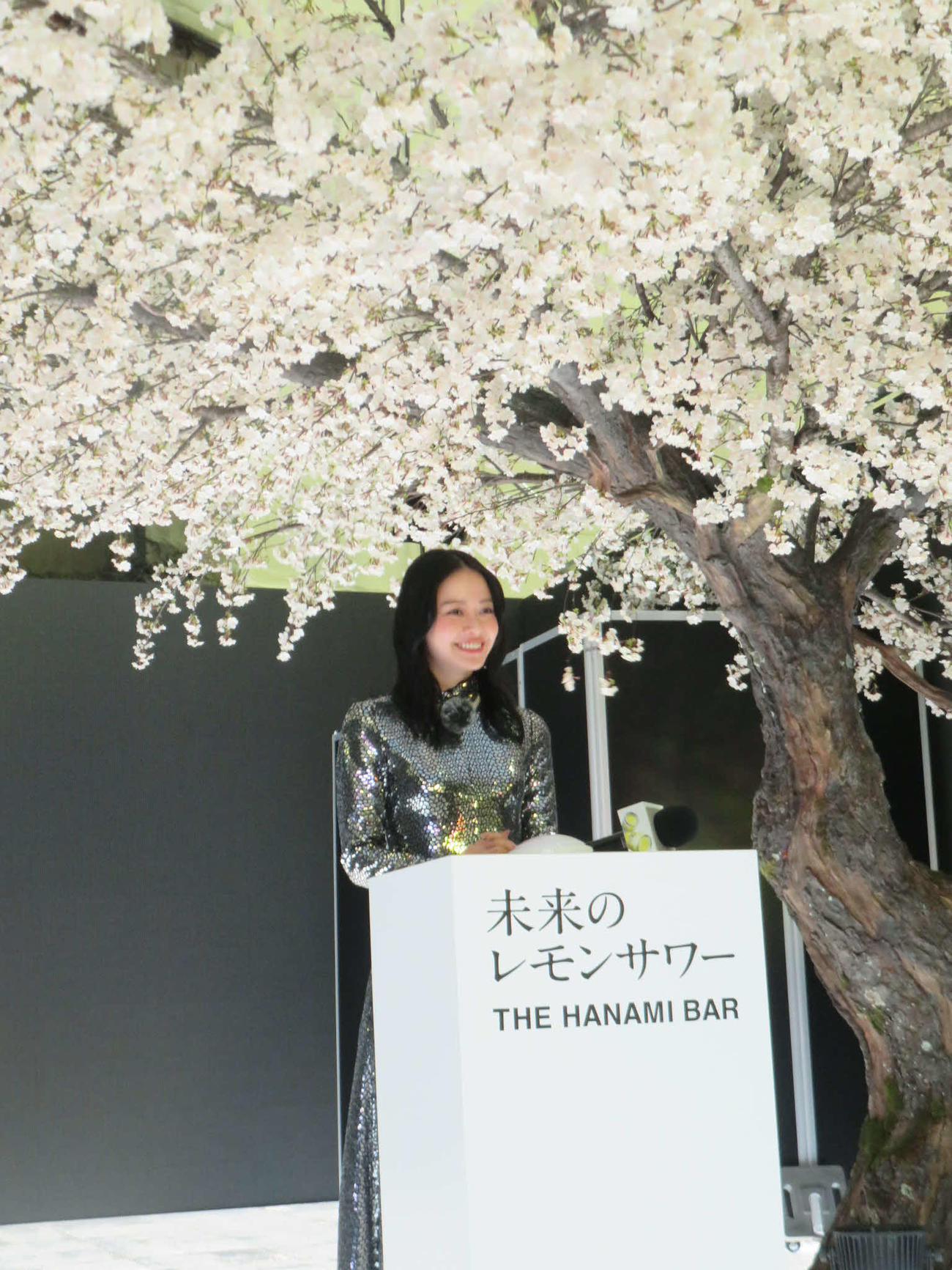アサヒビール「未来のレモンサワー　THE HANAMI BAR」のプレビューに出席した山本舞香