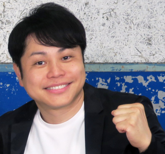 井上裕介（2023年7月撮影）