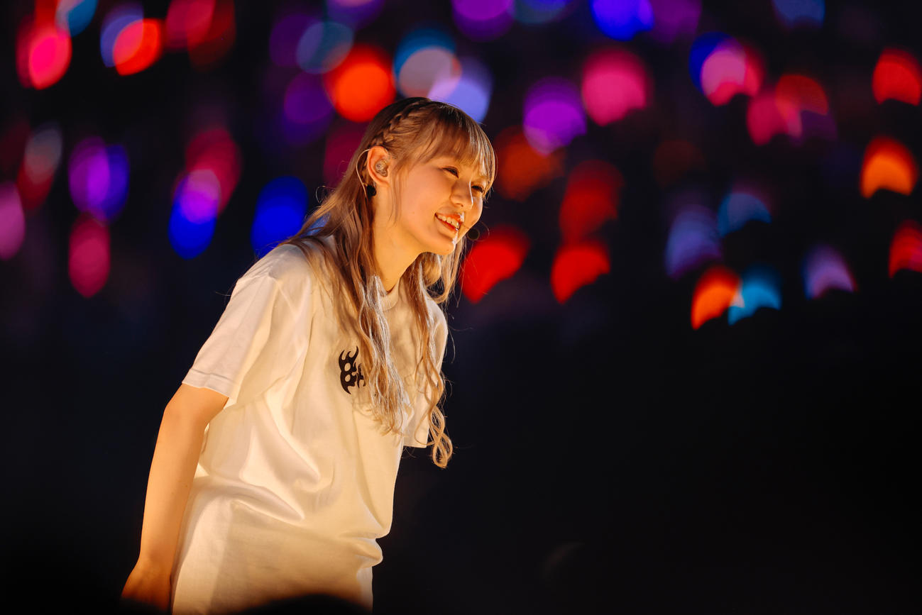 「11th Single BACKS LIVE!!」で笑顔を見せる櫻坂46小池美波（撮影・上山陽介氏）