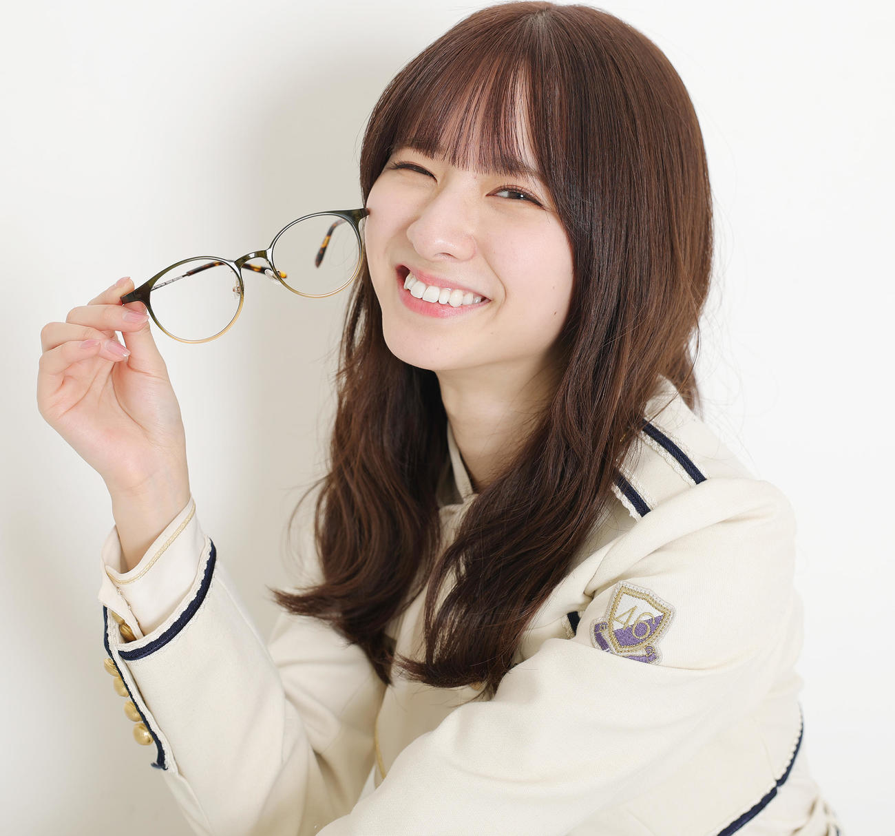 メガネをしてても外しても魅力的な菅原咲月（2025年2月17日撮影）
