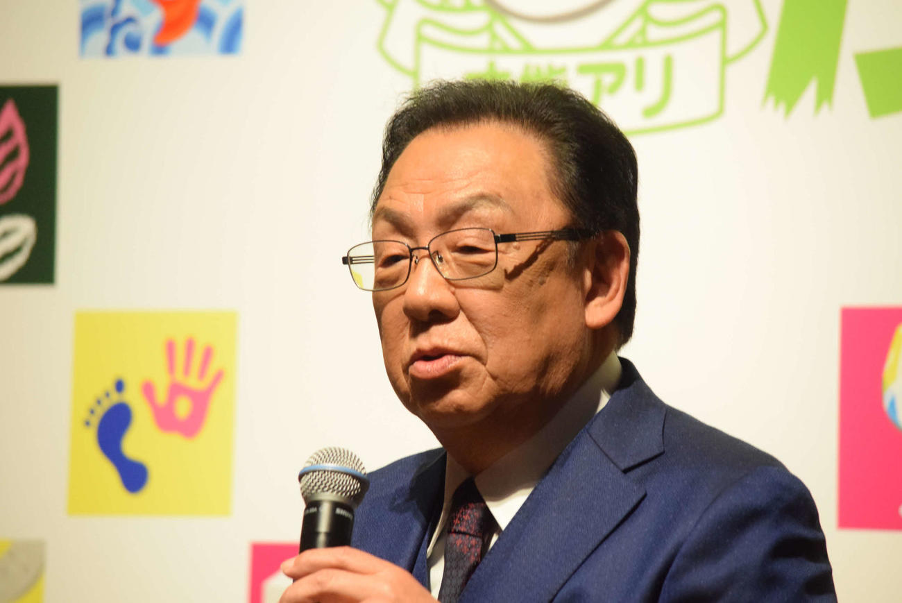 「プレバト才能アリ展」でトークショーを開いた梅沢富美男（撮影・阪口孝志）