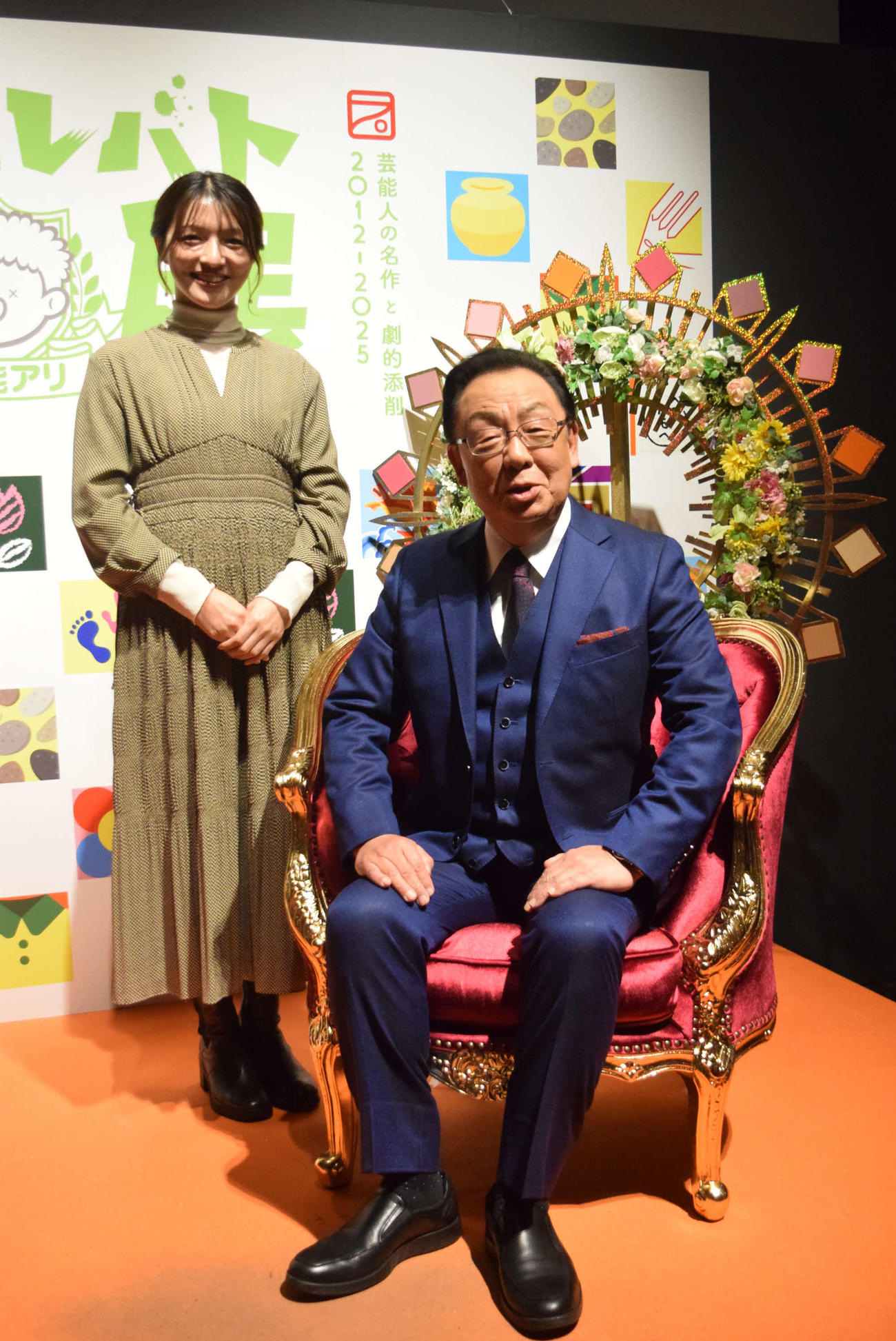 「プレバト才能アリ展」でトークショーを開いた梅沢富美男（右）とMCを務めたMBSテレビの清水麻椰アナウンサー（撮影・阪口孝志）