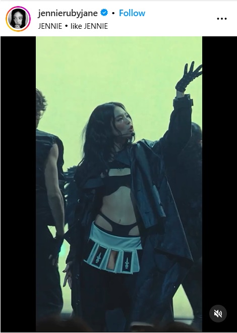 JENNIEのインスタグラムから
