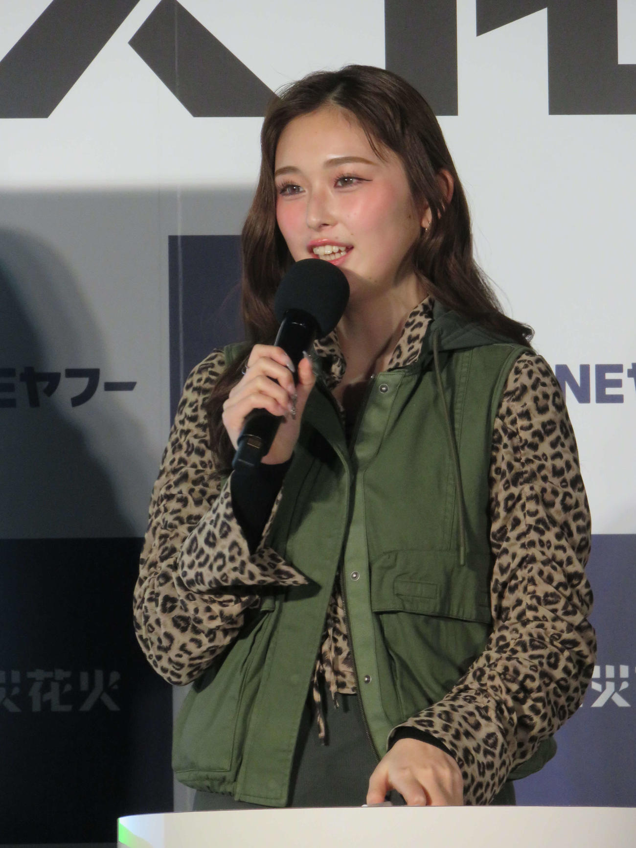 「3・11　防災花火　ライブ配信イベント」に出席したゆうちゃみ