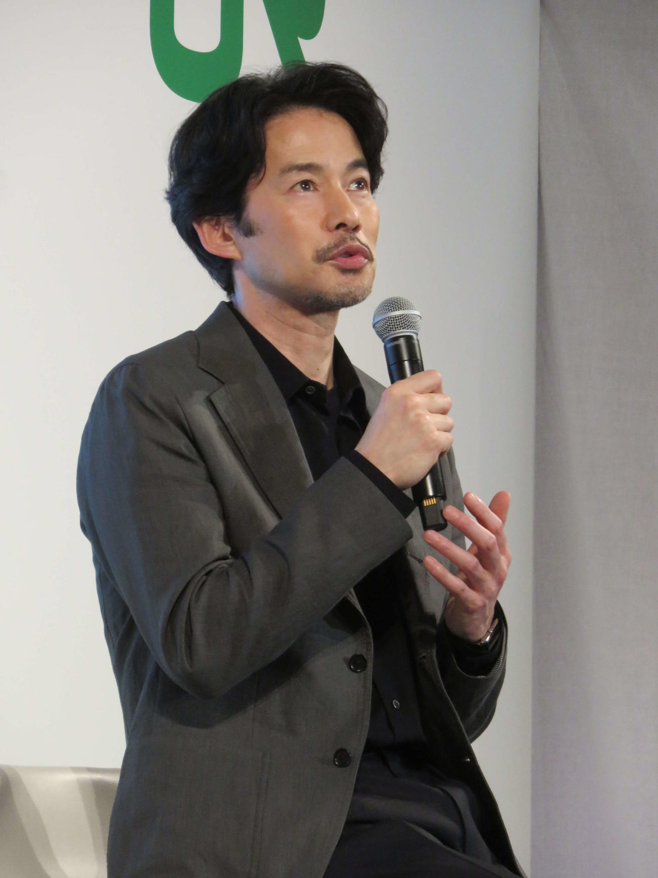 「大人の休日〓（人ベンに貝の目が組のツクリ）楽部」プレス発表会に出席した竹野内豊