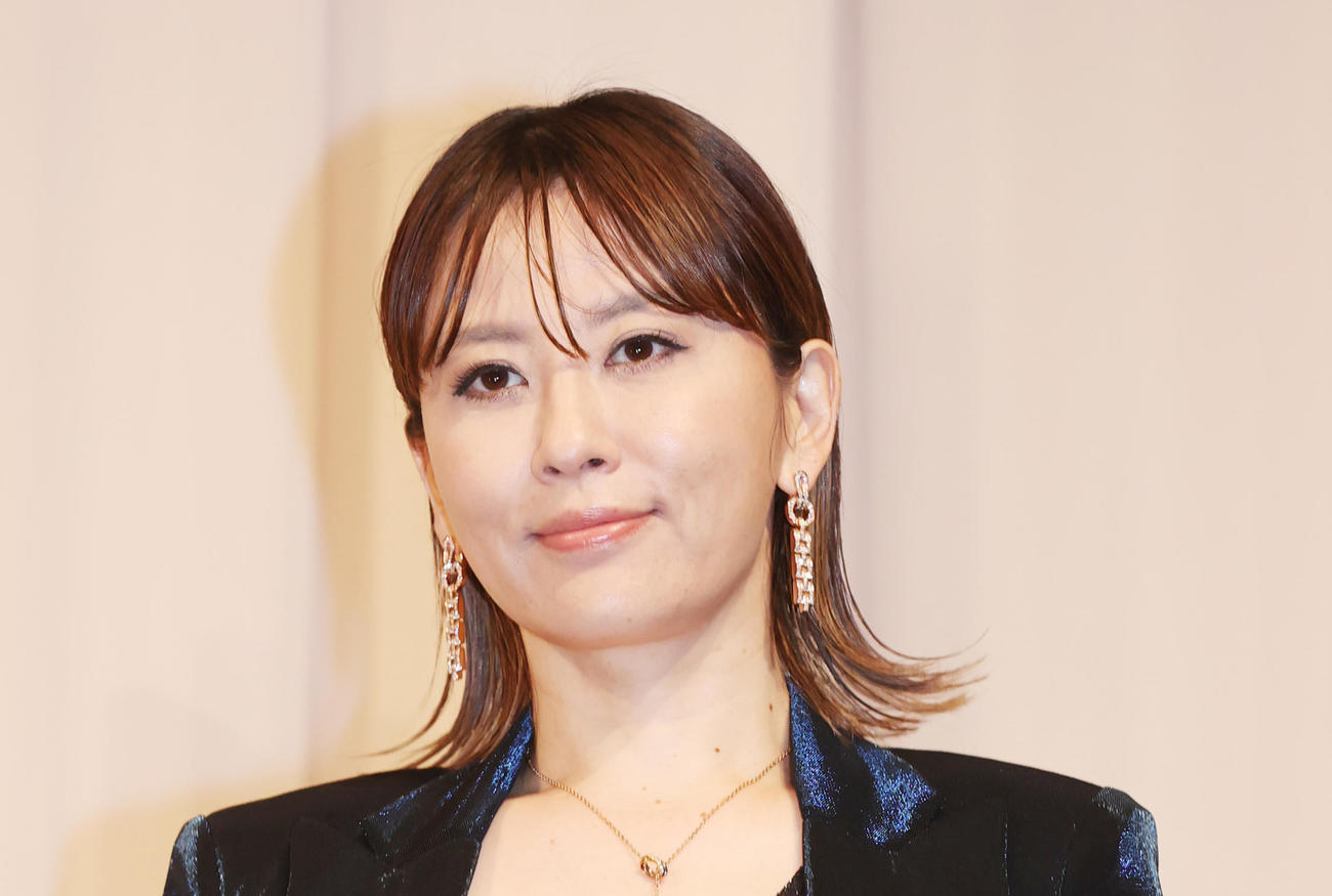 鈴木砂羽（2021年1月撮影）