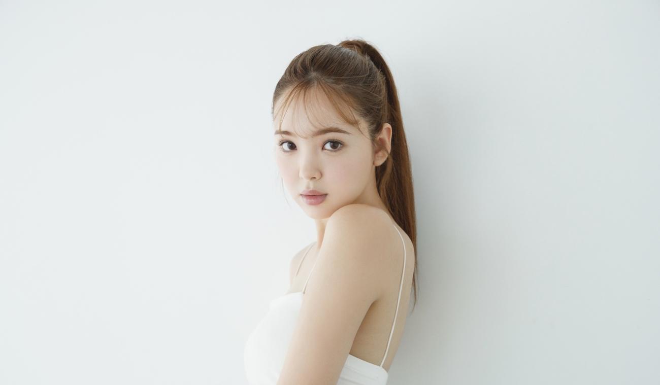 藤田ニコル初の美容本「私が垢抜けた82の方法」内のワンカット（C）菊地泰久／講談社