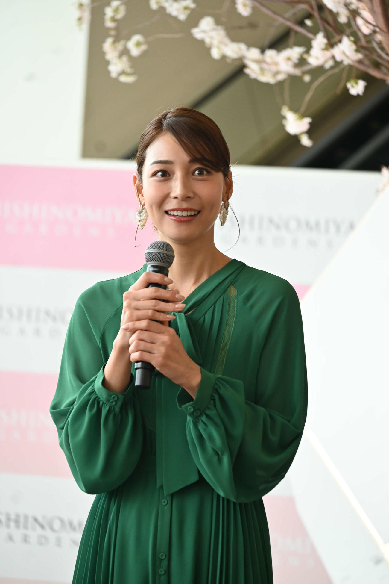兵庫県西宮市の商業施設「阪急西宮ガーデンズ」の春の幕開けセレモニーに出席した相武紗季（撮影・松浦隆司）