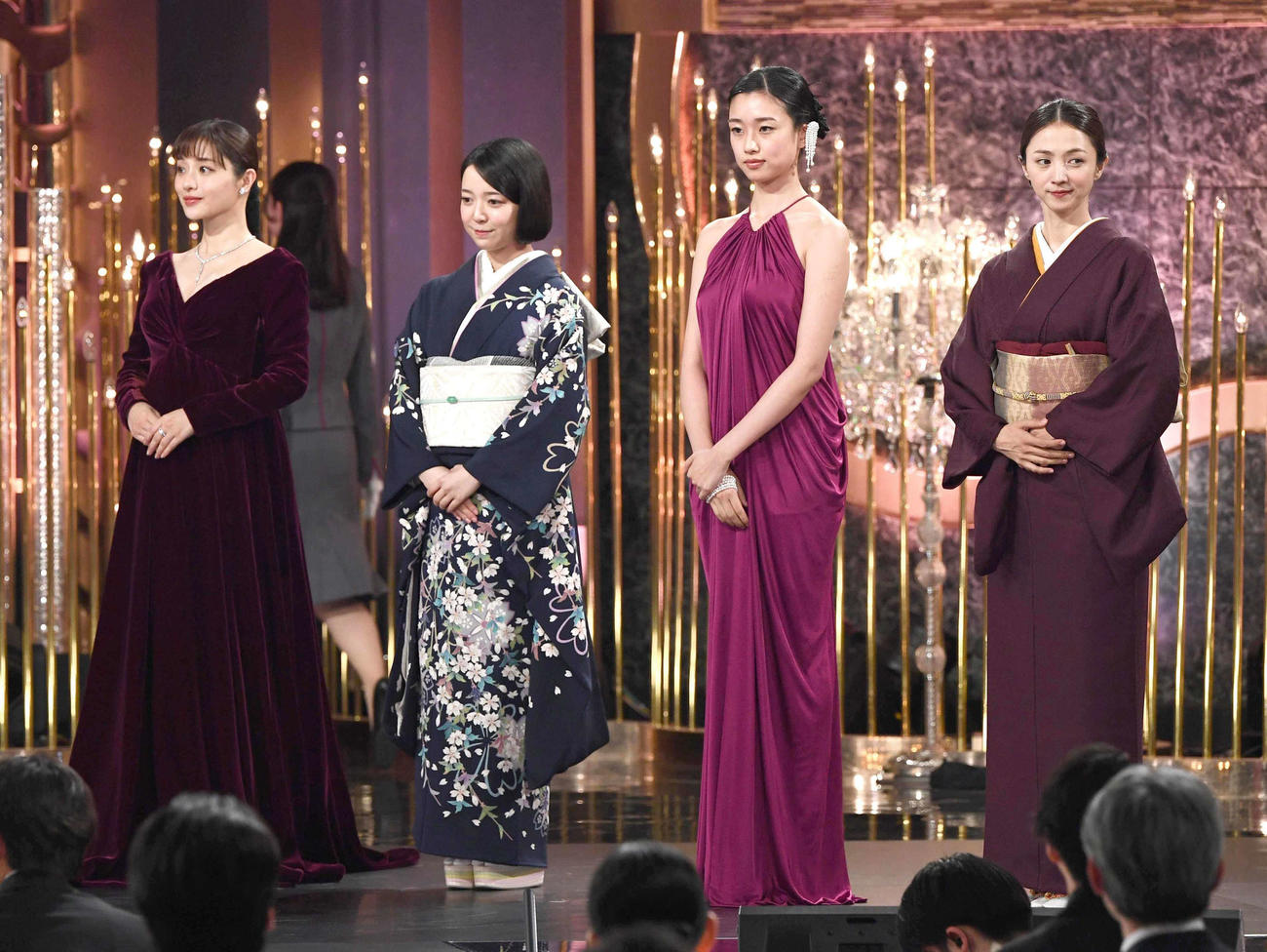 優秀主演女優賞を受賞した、左から石原さとみ、上白石萌音、河合優実、満島ひかり（代表撮影）