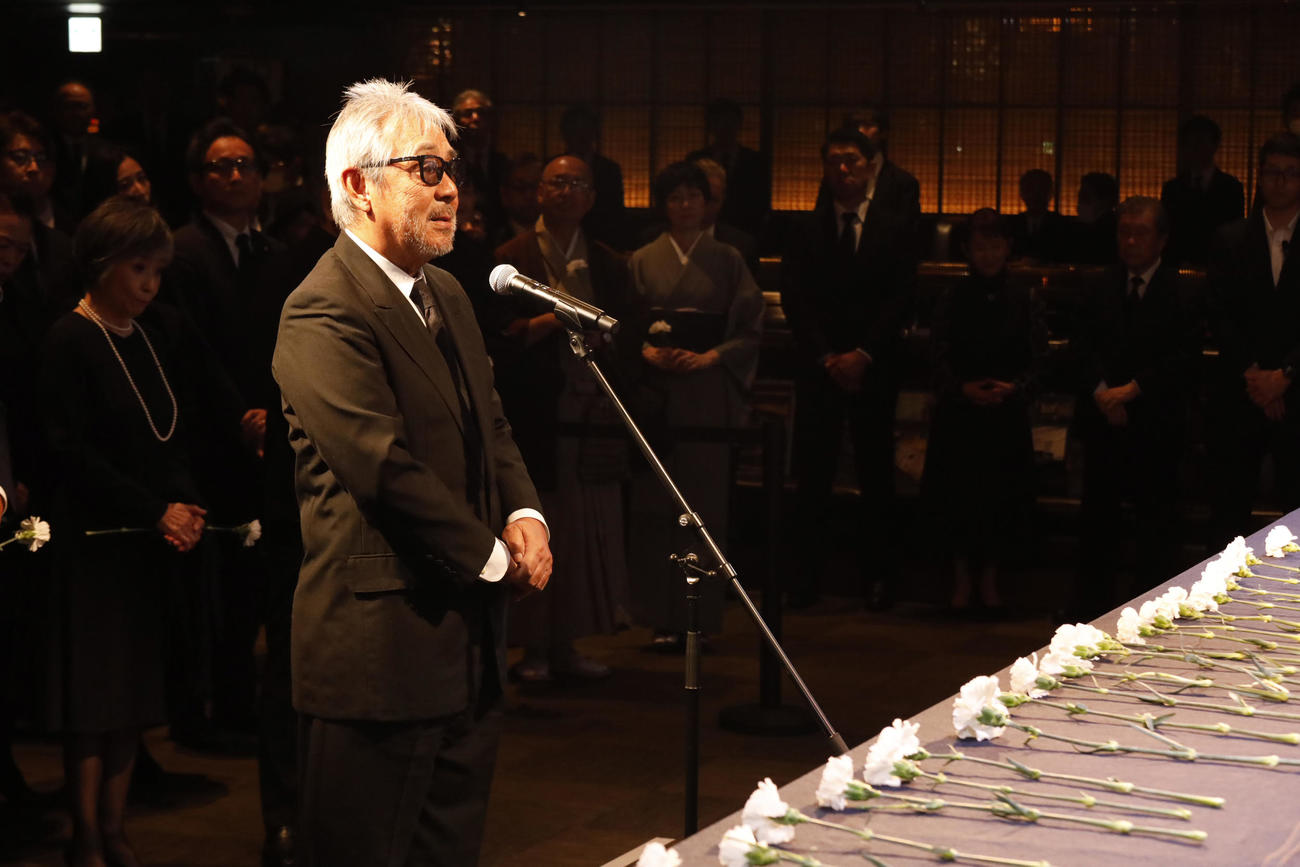 「小倉智昭さんお別れの会」で弔辞を読む寺尾聰