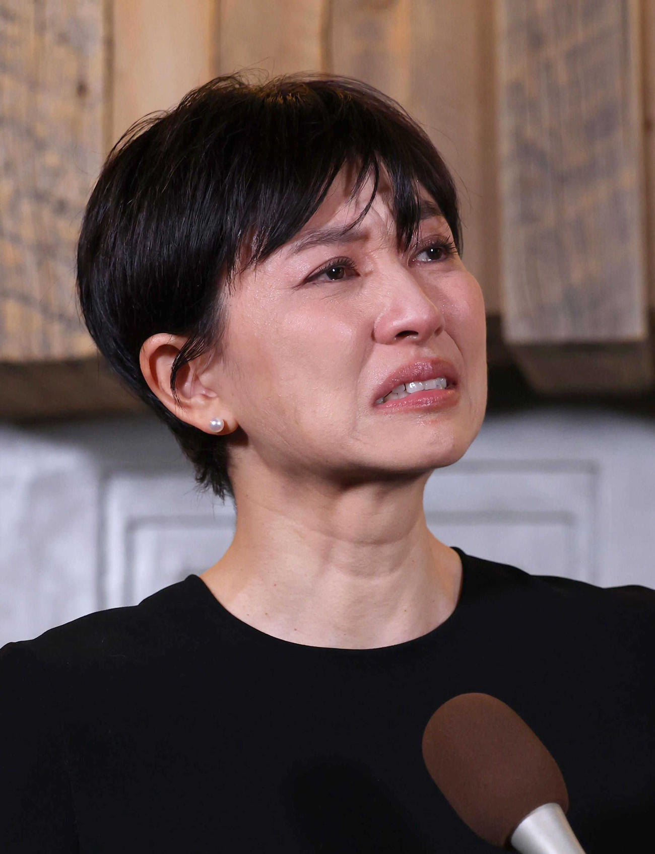 小倉智昭さんとの思い出でを語り、涙ぐむ菊川怜（代表撮影）