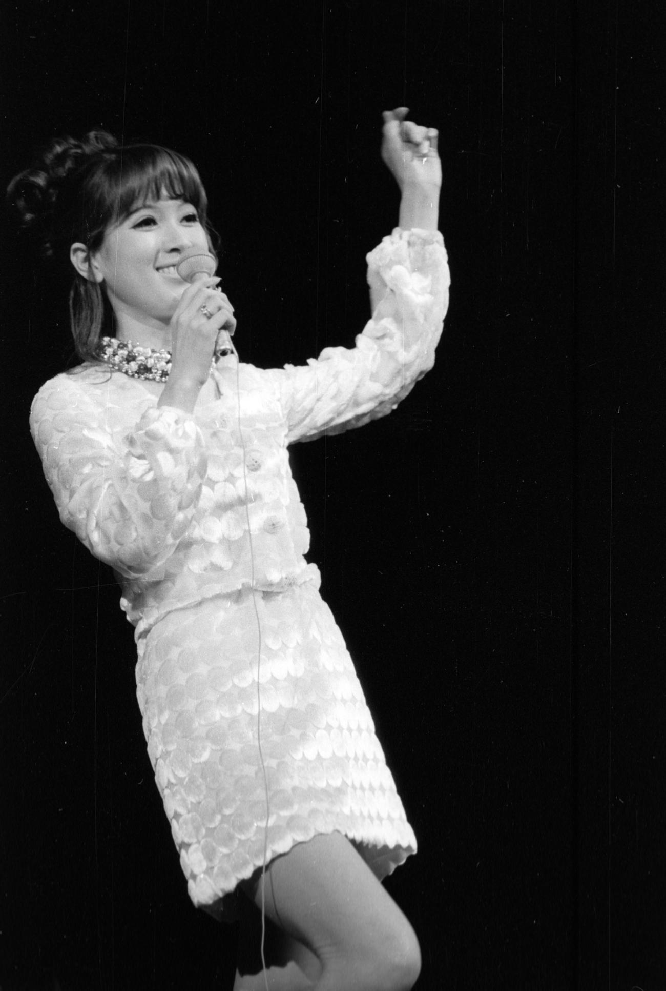 69年10月、デビュー6年目で初のリサイタルを行ったいしだあゆみさん
