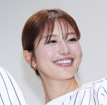 稲村亜美（2024年11月撮影）