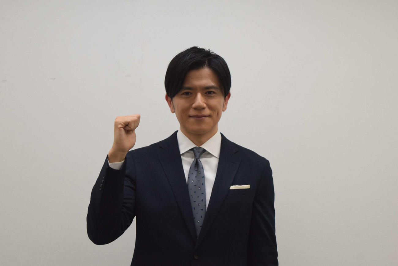 カンテレの春の編成会見に登場した青木源太アナウンサー（撮影・阪口孝志）