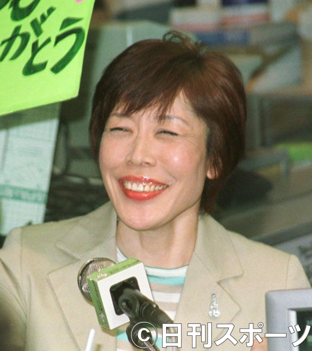 原由子（０２年３月撮影）