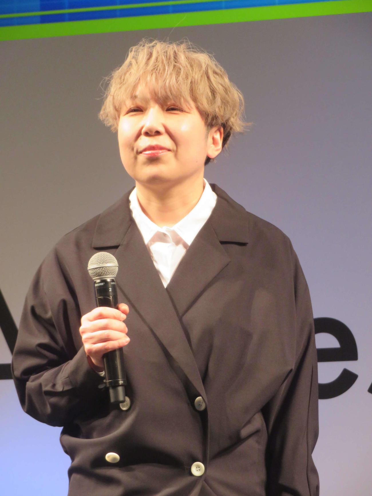 「デジモン25周年超進化ステージ」に出席した、左から山口眞弓
