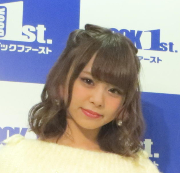 佐藤麗奈（2015年11月撮影）