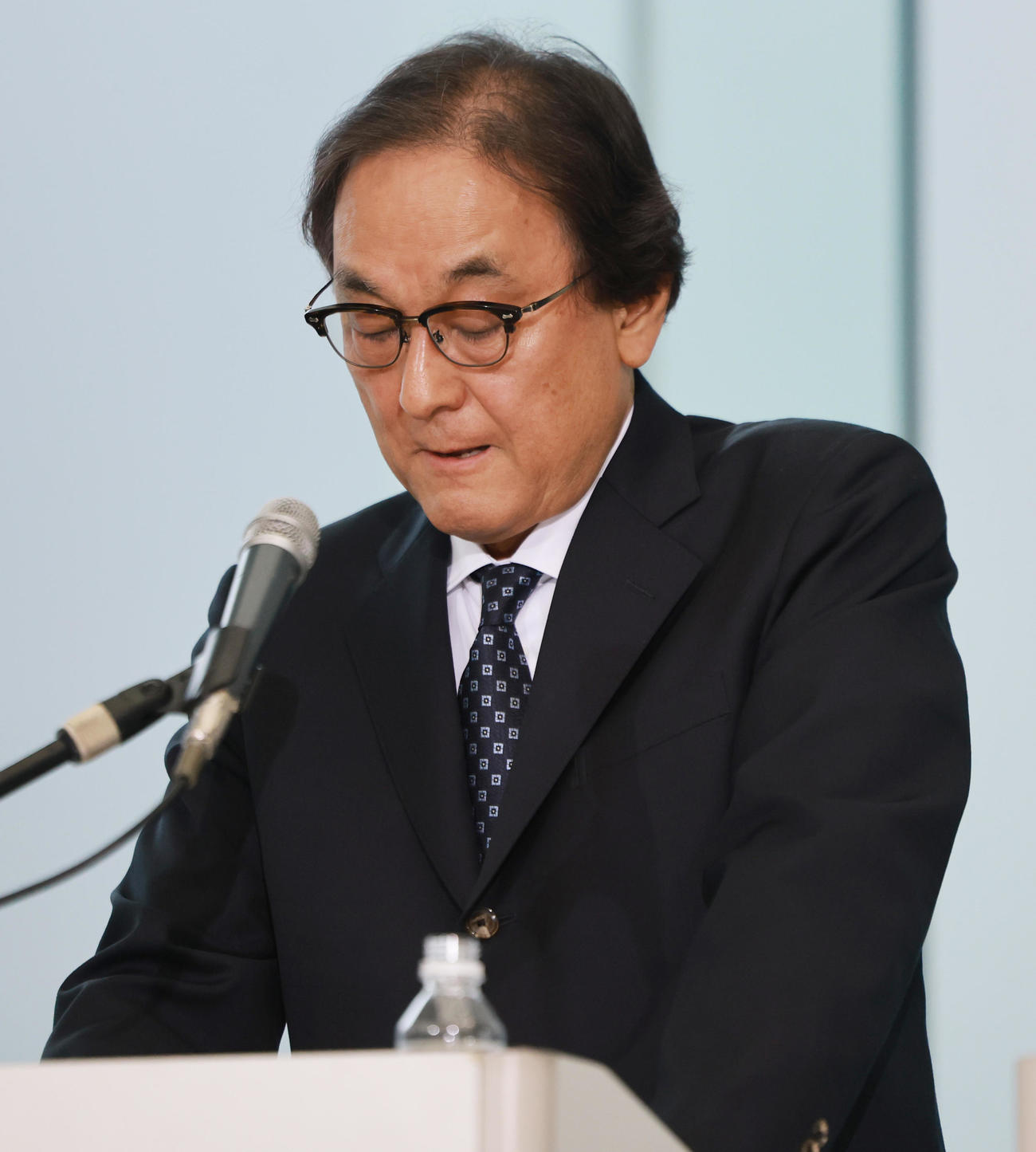 会見するフジ・メディア・ホールディングスの金光社長（撮影・野上伸悟）