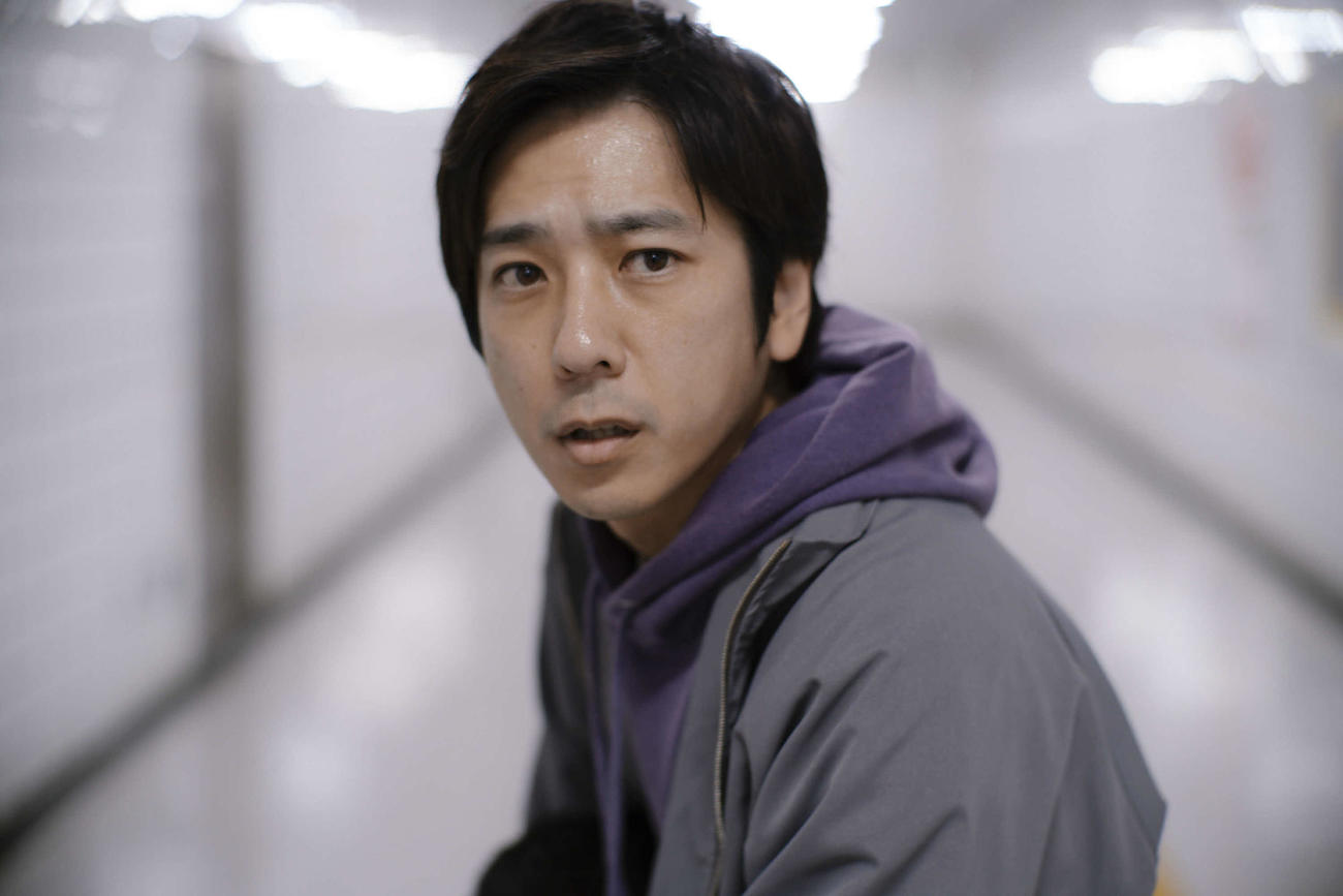 二宮和也が主演する映画「8番出口」のワンシーン（C）2025映画「8番出口」製作委員会