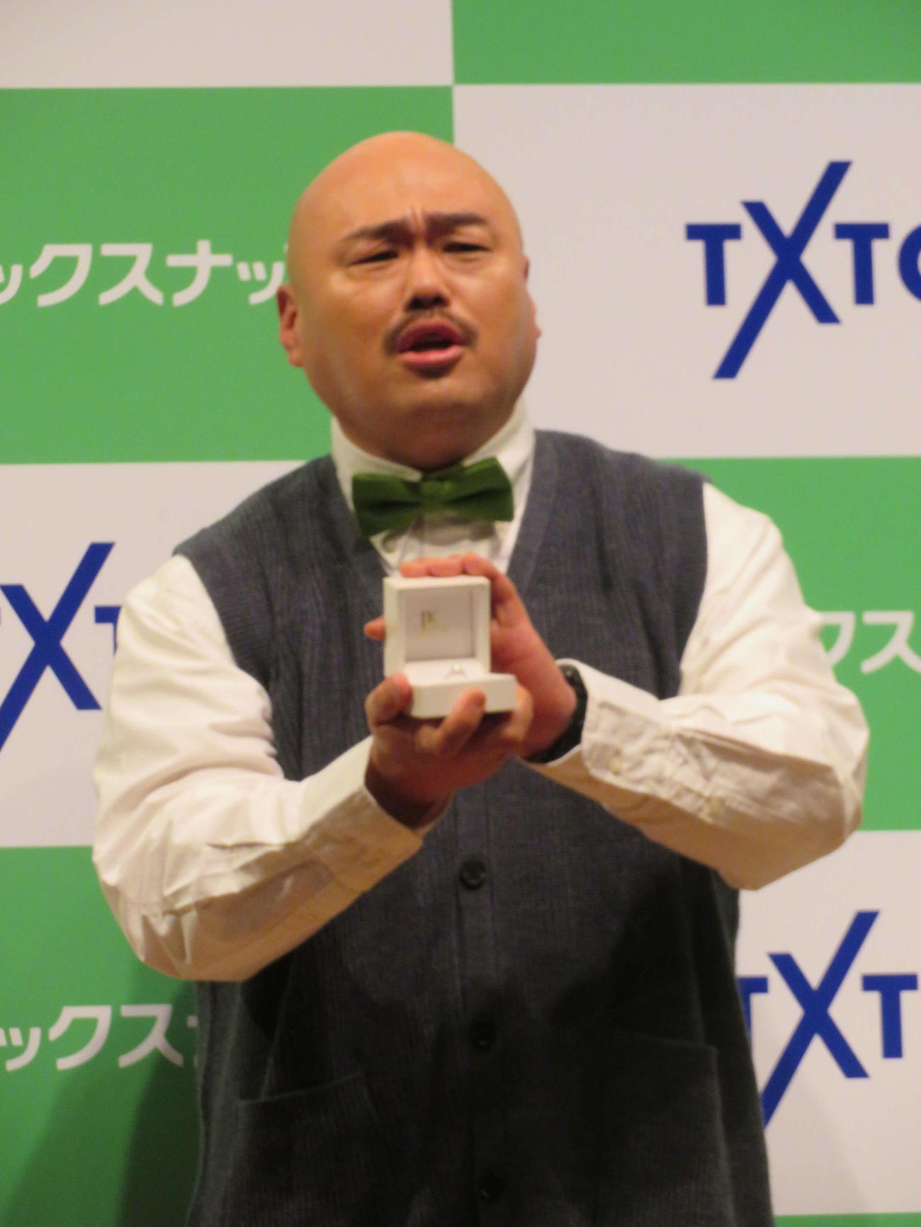 2025年2月、163万4600円で買った指輪を経費で落としたいと懇願するクロちゃん