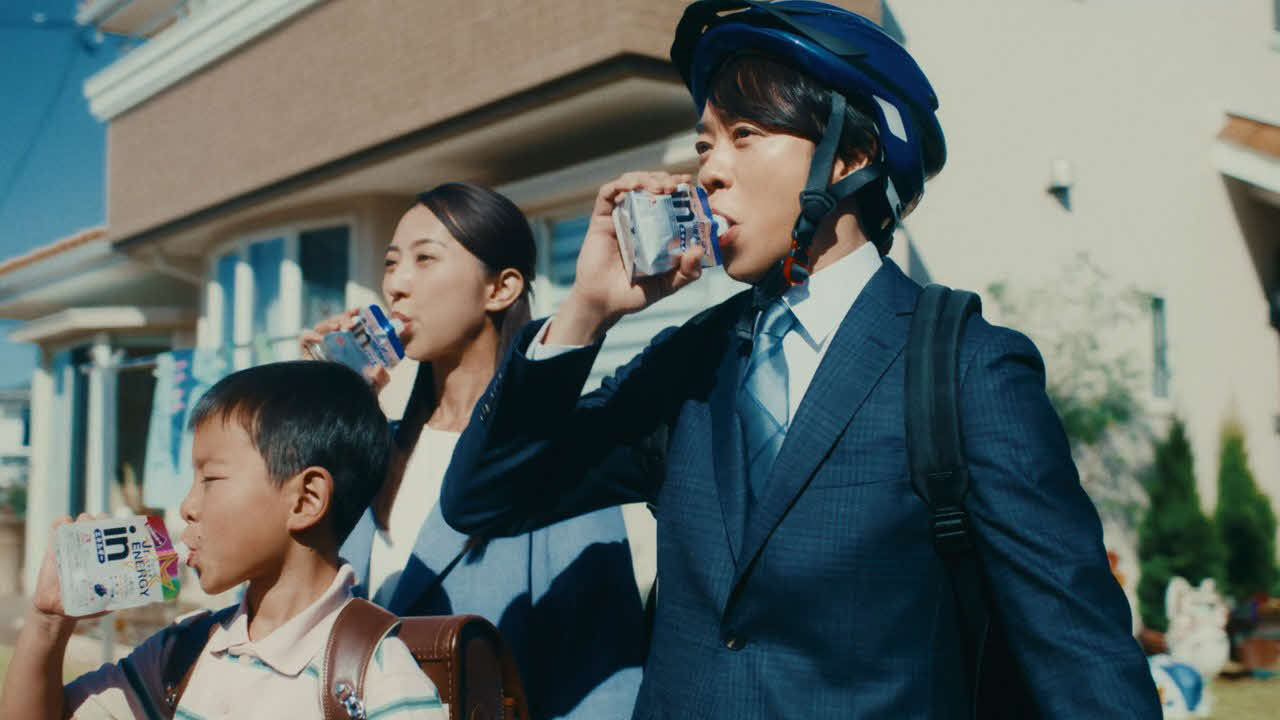 「inゼリーエネルギー新CM」に出演する櫻井翔