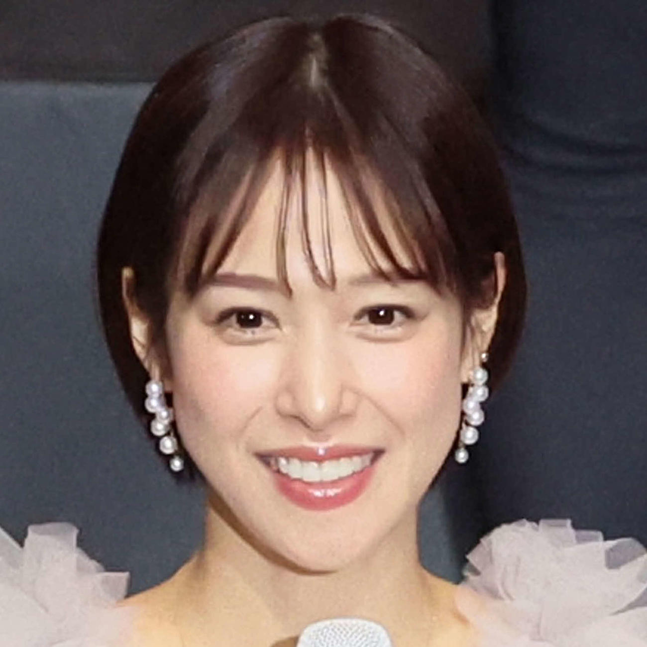 鷲見玲奈（2024年12月撮影）