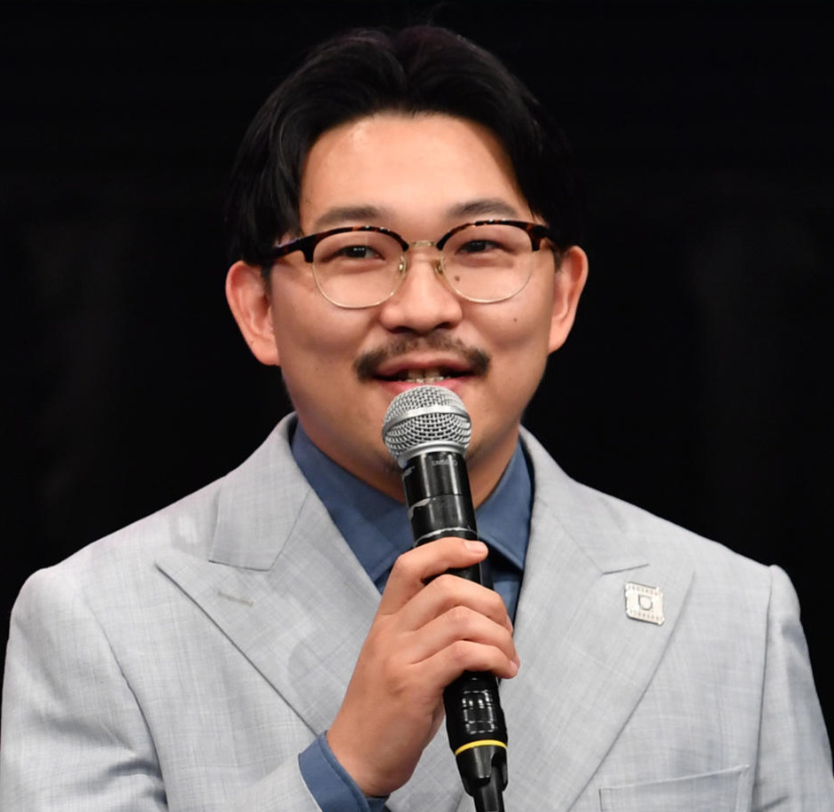 オズワルドの伊藤俊介（2023年6月撮影）