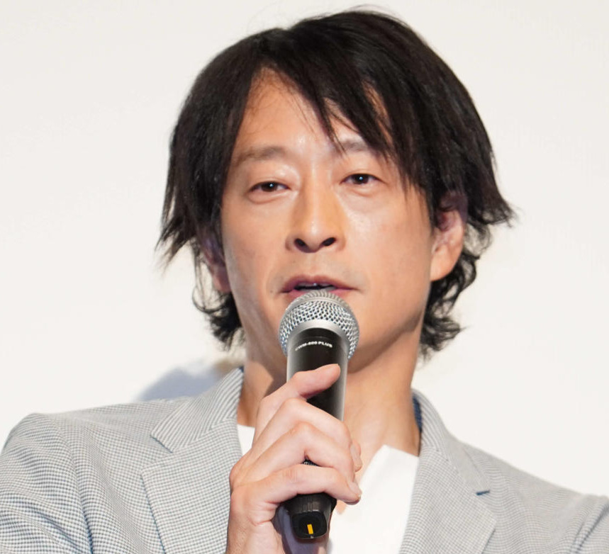 ジャーナリストの鈴木エイト氏（2023年8月撮影）