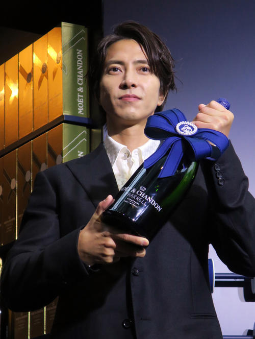 山下智久、9日に迎える40歳誕生日をシャンパンで祝う「0.1％ずつ