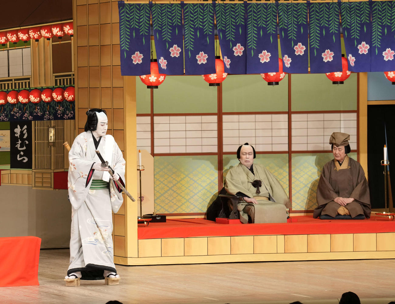 「黒手組曲輪達引」に出演する、左から松本幸四郎、松本白鸚、大谷友右衛門（C）松竹
