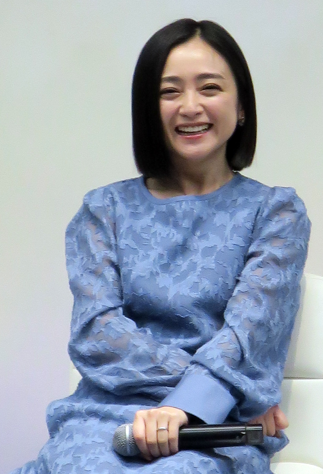 テレビ東京系連続ドラマ「夫よ、死んでくれないか」記者会見に登場した主演安達祐実