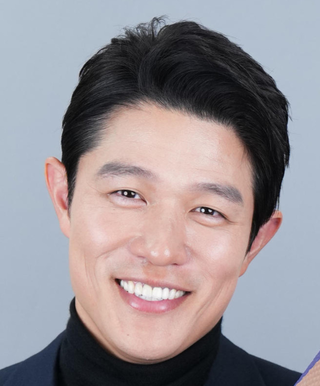 鈴木亮平（2023年11月25日撮影）