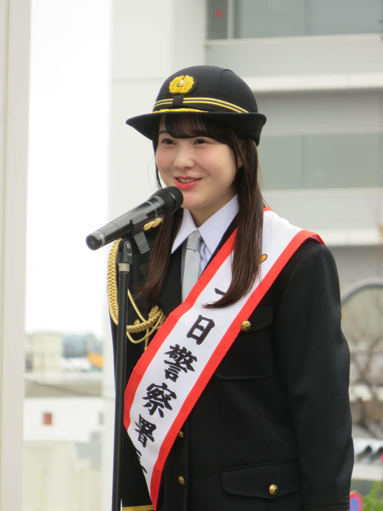志村警察署の出動式であいさつする本田紗来