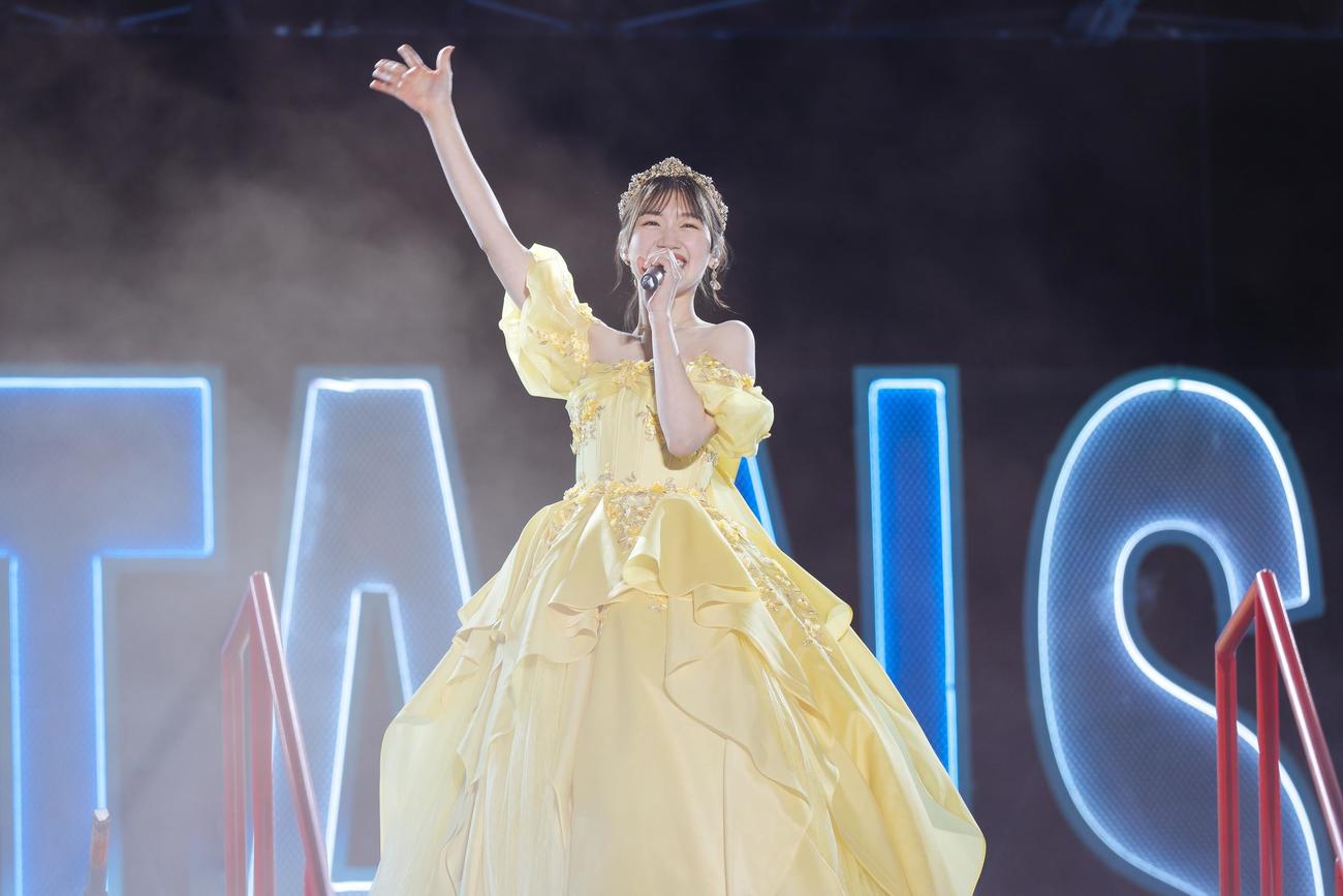 日向坂46の6周年ライブ「6回目のひな誕祭」初日公演であいさつする佐々木美玲（上山陽介氏撮影）