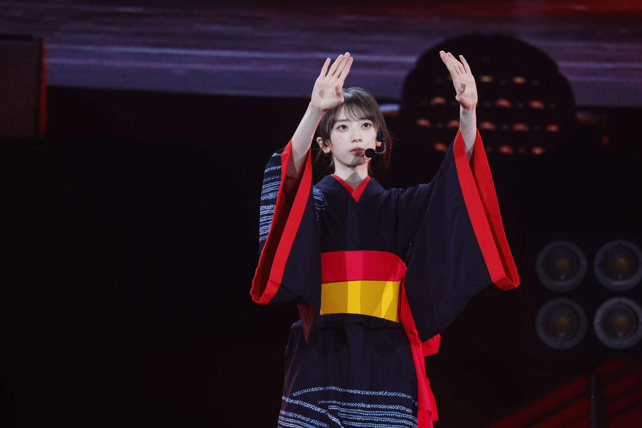 お披露目イベントで特技を披露する乃木坂46の6期生、矢田萌華／鈴木健太（KENTA Inc．）