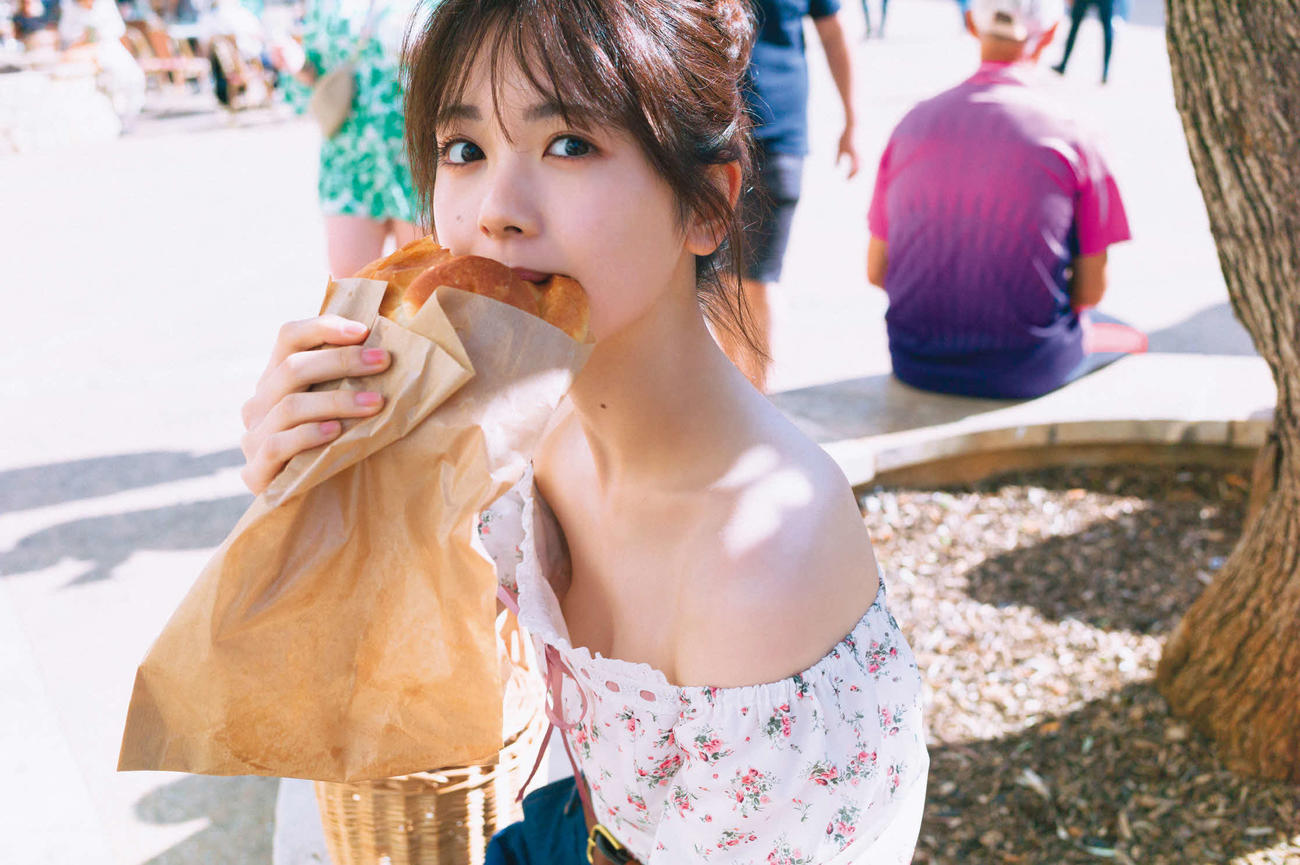 乃木坂46筒井あやめファースト写真集の先行カット（細居幸次郎氏撮影）